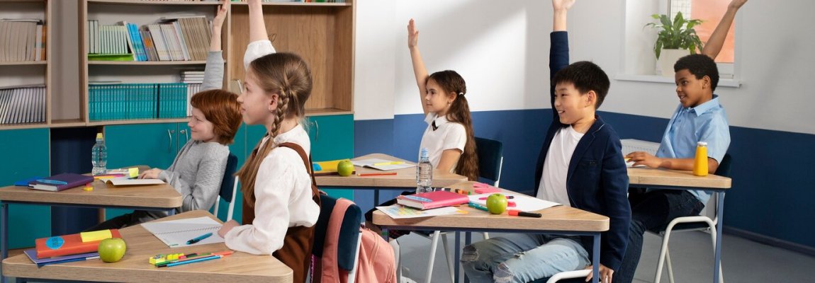 قصص نجاح: كيف يمكّن نظام المدرسة الذكية المدارس في اليمن والعالم